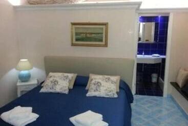 B&b Vescovo Pitirro E Residenza Crocetta