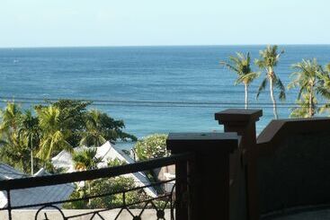 ホテル Cest Bon Homestay 1