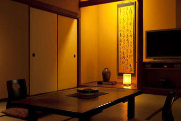 فندق Tsutaya Ryokan