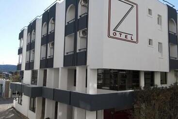 Z Otel
