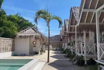 هتل Love Coconut Bungalow