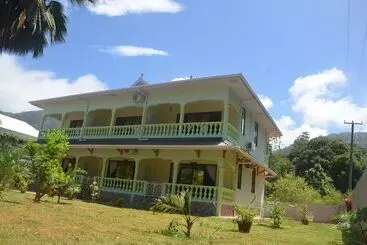 هتل Green Palm Self Catering Apartments And Chalets