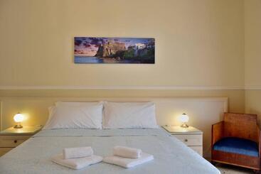 مبيت وإفطار Bellini Inn Deluxe