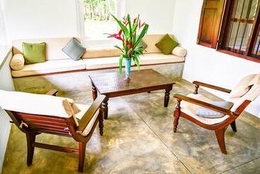 관광객 아파트 Dansala Cottage