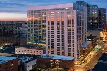 آپارتمان‌های توریست‌ها Global Luxury Suites At China Town