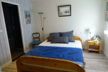 ベッドアンドブレックファースト Bed & Breizh