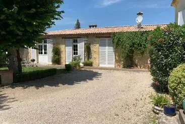 Majatalo Domaine De Bellevue