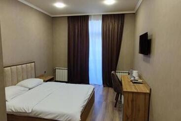 Отель Very Well Guest House