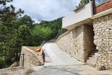 Hotel Llogora Dervishaliu