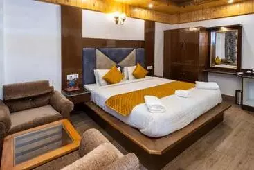 Hotel Galaxy Luxuria , Manali