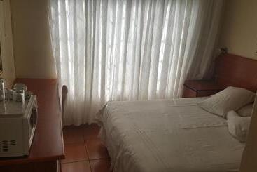 펜션 Deletz Guesthouse