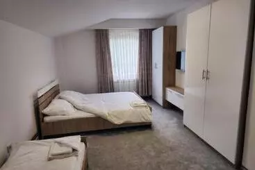 پانسیون Guest House Star Gate