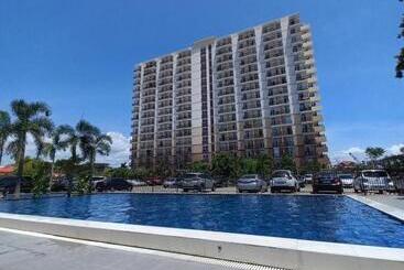 Hotel Staycation With Overlooking View