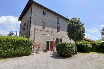 Outlander Cottage   Family B&b