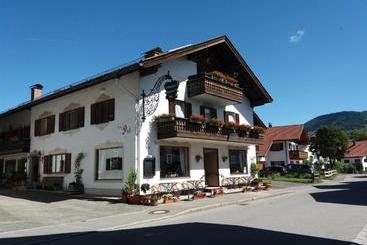 Hotel Gästehaus Und Ferienwohnungen Veronika