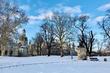 هتل Hofgartnerhaus