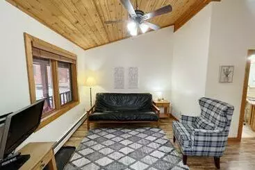 Aamiaismajoitus (B&B) Columbine B Cabin Suite