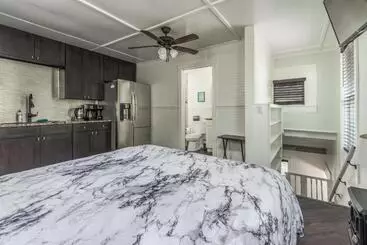 Aamiaismajoitus (B&B) Depot Village