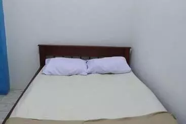 호텔 Gadjah Mada Hall Cafe & Penginapan