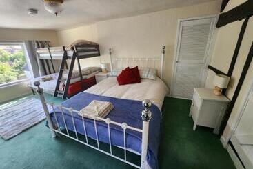 Bed and Breakfast Watsons Ale House