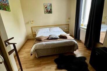 ベッドアンドブレックファースト Hôtel Du Parc