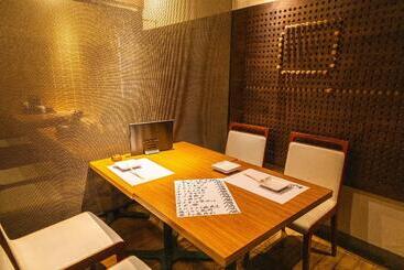 בית מלון כפרי Ramada Encore By Wyndham Amagasaki