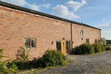 Mile House Barn Bed & Breakfast