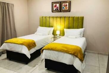 پانسیون Lekuka Guesthouse