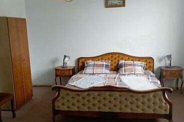 Art House Hostel Aleksandr