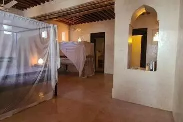 تختخواب و صبحانه Amma S House