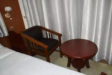 Bed and Breakfast Bwami Dubai Hotel Kasulu