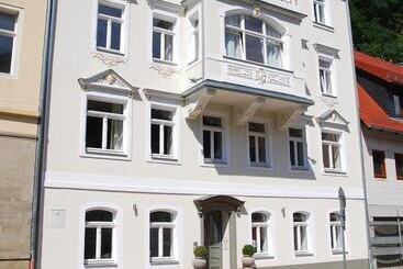 ツーリストアパートメント Apartmenthaus Albrechtsburg