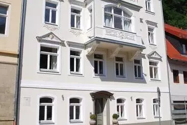 ツーリストアパートメント Apartmenthaus Albrechtsburg