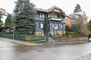 ホテル Villa Bomberg