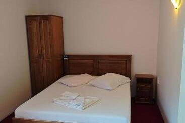 فندق صغير Motel Azur Km36
