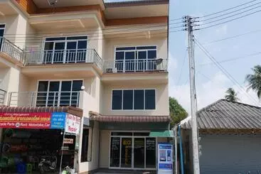 Eq Hostel