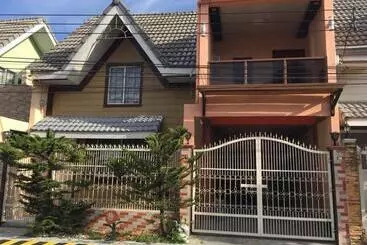 Majatalo Lemon Transient House