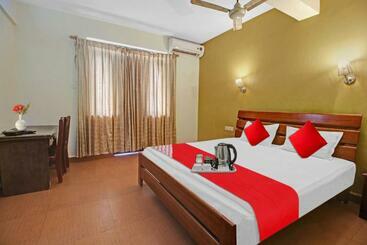 Collection O 90858 Hotel Green Sky