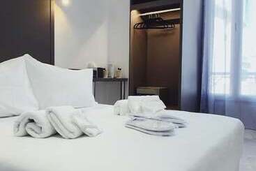 Отель Avaton   1 Min Du Palais   Cannes Centre