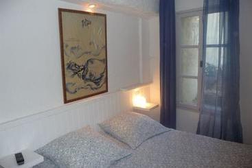 호텔 Le Logis Des Remparts