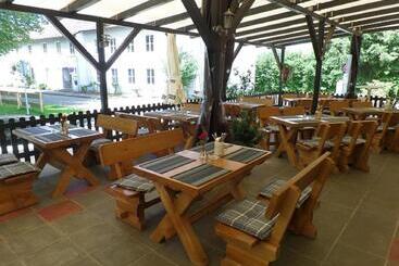 ホテル Heuschober