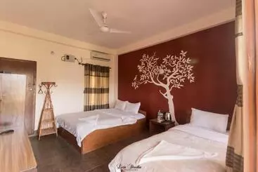 هتل Eden Jungle Resort