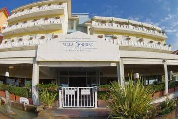 هتل Villa Sorriso