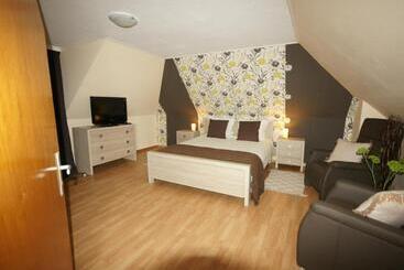 ホテル Landgasthof Em Lade