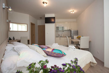 Ferienwohnungen Cro Jet Set Apartments