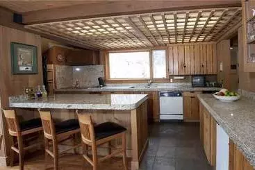 هتل Baily House