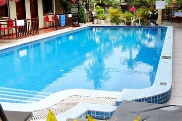 Hotel Makara Bungalows