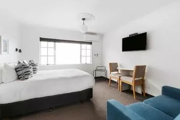 The Mission Belle Motel