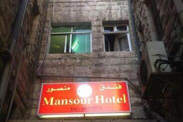 هاستل Mansour