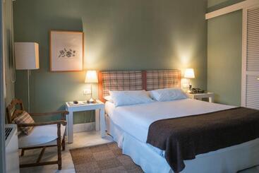 هتل Carmen De La Alcubilla Del Caracol